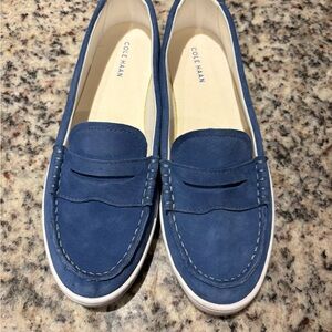 Cole Haan Nantucket Penny Loafer in Dutch Blue Pebbled Leather 9B